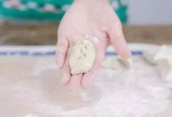 包饺子的手法视频,包饺子手法视频详解